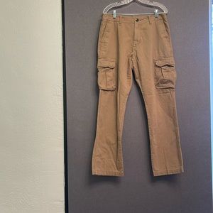 Old Navy men’s cargo pants size 34x34, good condition cotton blend